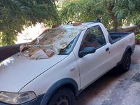 Usata Fiat Strada 80 CV (58 kW) 2005 Bianco Pick-up