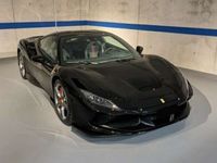 usata Ferrari F8 Tributo NAVI PDC KAMERA PINZE ROSSE PELLE LIFT SY