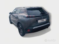 Usata Peugeot 2008 Allure 131 CV (96 kW) 2022 Grigio SUV