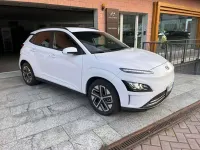 Usata Hyundai Kona 27 kW (38 CV) 2023 Bianco SUV