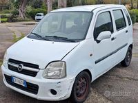 Usata Opel Agila Club 69 CV (50 kW) 2005 Bianco Monovolume