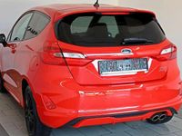Begagnad Ford Fiesta ST 205 HK (150 kW) 2018 Röd Halvkombi