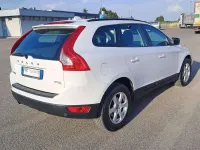 Usata Volvo XC60 Kinetic 163 CV (119 kW) 2012 Bianco SUV