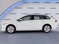 Usata VW Golf VIII Life 116 CV (85 kW) 2024 Pure white Station wagon