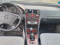 Usata Mercedes C200 Classic 191 CV (140 kW) 1997 Blu Berlina