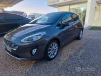 Usado Ford Fiesta ST-Line 95 HP (69 kW) 2020 Cinzento Citadino