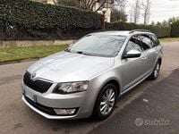 Usata Skoda Octavia Elegance 105 CV (77 kW) 2015 Grigio Utilitaria
