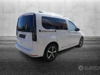 Begagnad VW Caddy Style 122 HK (89 kW) 2021 Vit Minibuss