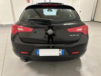 Usata Alfa Romeo Giulietta Super 120 CV (88 kW) 2016 Nero Utilitaria