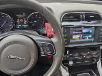 Usata Jaguar XE 180 CV (132 kW) 2015 Bluazzurro Berlina