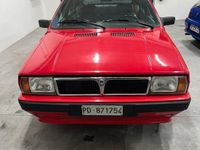 usata Lancia Delta rosso monza unicoproprietario