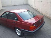 Usata BMW 318 116 CV (85 kW) 1990 Other Berlina