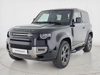 Usata Land Rover Defender SE Dynamic 200 CV (147 kW) 2025 Nero SUV