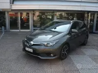 Usata Toyota Auris Touring Sports Lounge 99 CV (72 kW) 2017 Bronzo Station wagon
