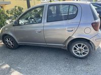 Usata Toyota Yaris 75 CV (55 kW) 2005 Grigio Utilitaria