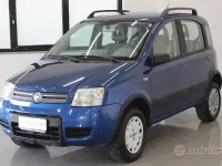 Usata Fiat Panda 4x4 Climbing 60 CV (44 kW) 2006 Bluazzurro Utilitaria