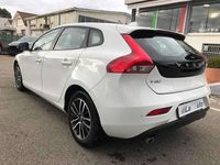 Usata Volvo V40 Business Edition 120 CV (88 kW) 2019 Bianco Berlina