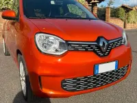 Usata Renault Twingo Vibes 30 kW (42 CV) 2020 Arancione Utilitaria