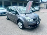 Usata Renault Modus Dynamique 101 CV (74 kW) 2010 Beige Monovolume