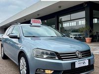 Usata VW Passat Comfortline 140 CV (102 kW) 2012 Blu Berlina