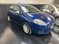 Usata Fiat Grande Punto Active 65 CV (47 kW) 2007 Bluazzurro Utilitaria