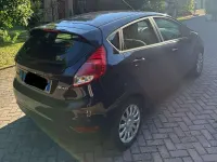 Usata Ford Fiesta Titanium 75 CV (55 kW) 2016 Blu/azzurro Utilitaria