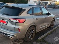 Usata Ford Kuga ST-Line 150 CV (110 kW) 2023 Grigio SUV