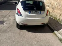 Usata Lancia Ypsilon 2011 Bianco Utilitaria