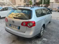 Usata VW Passat S 140 CV (102 kW) 2006 Grigio Station wagon