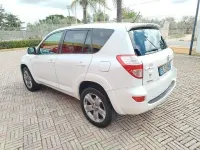 Second-hand Toyota RAV4 Executive 177 CP (130 kW) 2011 Alb SUV