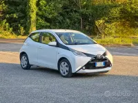 Usata Toyota Aygo X-wave 69 CV (50 kW) 2016 Bianco Utilitaria
