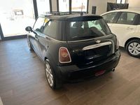 Usata Mini Cooper D Chili 109 CV (80 kW) 2007 Nero Utilitaria
