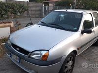 Usata Ford Fiesta 75 CV (55 kW) 2002 Utilitaria