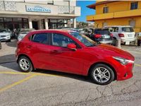 Usata Mazda 2 Exceed 105 CV (77 kW) 2015 Rosso Berlina