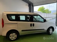 Usata Opel Combo 90 CV (66 kW) 2013 Grigio Monovolume