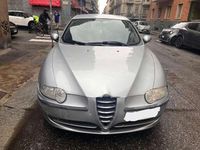 Usata Alfa Romeo 147 Distinctive 120 CV (88 kW) 2006 Grigio Utilitaria