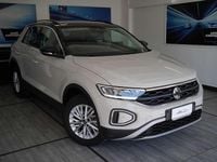 Usata VW T-Roc Life 110 CV (80 kW) 2023 Ascort grey SUV