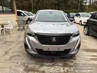 Usata Peugeot 2008 Active 110 CV (80 kW) 2022 Grigio scuro SUV