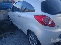 Begagnad Ford Ka 75 HK (55 kW) 2012 Grå Halvkombi