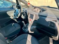 Usata Lancia Musa 95 CV (69 kW) 2011 Grigio Monovolume