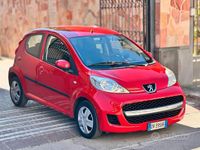 Gebraucht Peugeot 107 68 PS (50 kW) 2009 Rot Kleinwagen