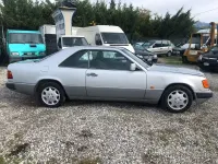 Usata Mercedes 200 122 CV (89 kW) 1992 Grigio Berlina