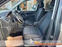 Usata VW Caddy Maxi Trendline 110 CV (80 kW) 2018 Grigio scuro Monovolume