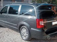Usata Lancia Voyager Platinum 163 CV (119 kW) 2012 Nero Monovolume