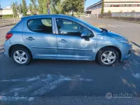 Begagnad Peugeot 207 Sport 68 HK (50 kW) 2010 Grå Sedan