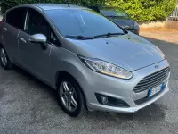 Usata Ford Fiesta Titanium 80 CV (58 kW) 2014 Grigio Utilitaria