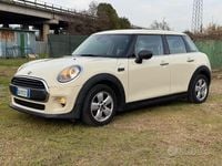 Usado Mini Cooper 102 HP (75 kW) 2018 Bege Citadino