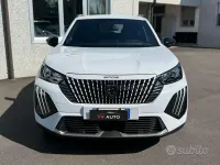 Usata Peugeot 2008 Allure 101 CV (74 kW) 2024 Bianco SUV