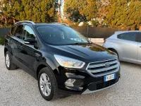 Usata Ford Kuga Titanium 120 CV (88 kW) 2017 Nero SUV
