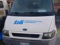 Usado Ford Transit 101 CV (74 kW) 2001 Blanco Monovolumen